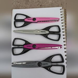 Craft scissors - set of 4 - scrapbooking - decorative border paper - new!
